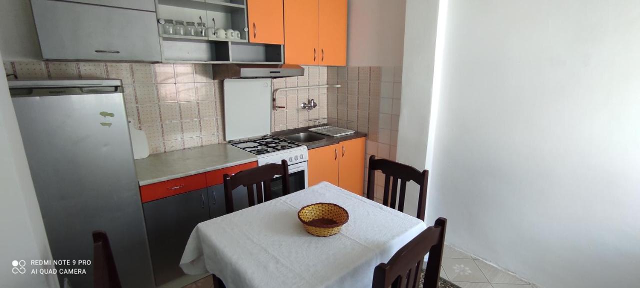 Apartmani Banatski Konak Zrenjanin Exteriör bild